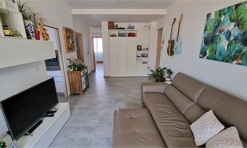 VIA RESIA INTERNA: ULTIMO PIANO RISTRUTTURATO
