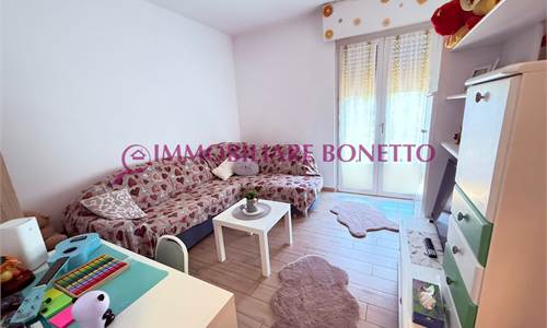 ZONA RESIA:  BILOCALE CON CUCINA E GRANDE TERRAZZA