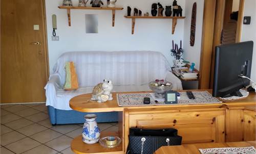 CAVARENO: TRILOCALE CON BEL GIARDINO