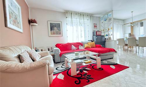 PINETA DI LAIVES: QUADRILOCALE CON TERRAZZO PANORAMICO