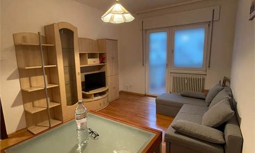 ZONA PIAZZA VITTORIA: SOLO REFERENZIATI CON CONTRATTO A TEMPO INDETERMINATO