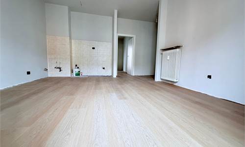 ZONA LIDO: SOLO REFERENZIATI CON CONTRATTO A TEMPO INDETERMINATO