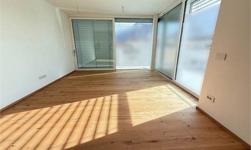 ZONA SAN QUIRINO: ATTICO TRILOCALE CON TERRAZZO