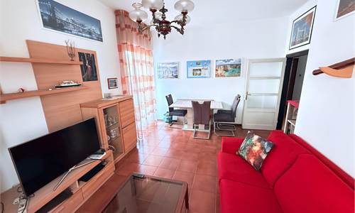 VIA RESIA: AMPIO BILOCALE CON CUCINA ABITABILE