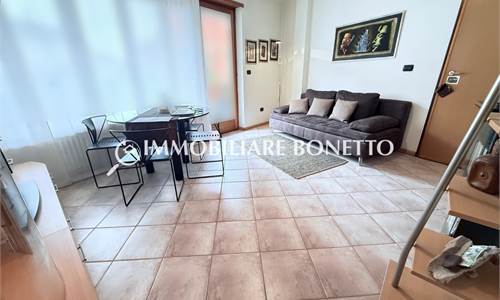 SAN QUIRINO: BILOCALE LUMINOSO CON TERRAZZI