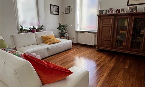 ZONA SAN QUIRINO: ELEGANTE QUADRILOCALE CON GARAGE IN AFFITTO